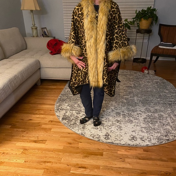 leopard faux poncho - Picture 2 of 5